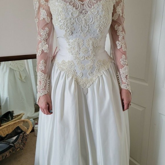 Graceful Hot Sale 3D FlowerWedding Dresses with Detachable Sleeves Wedding Gowns Sweetheart Bridal Dresses Open Back Appliqued